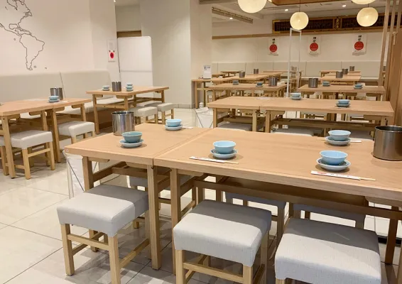 店舗内3